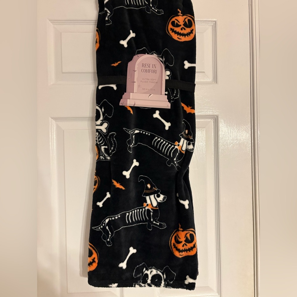 Halloween Dog Blanket - Black and Orange